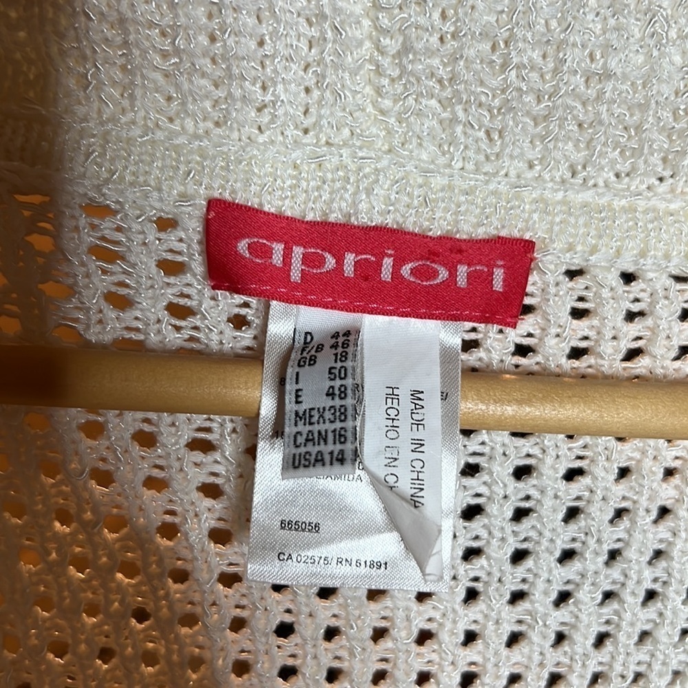 Apriori by Escada Cream Knit Snap Button Cardigan Size 14 Open Weave Cropped - Picture 5 of 10